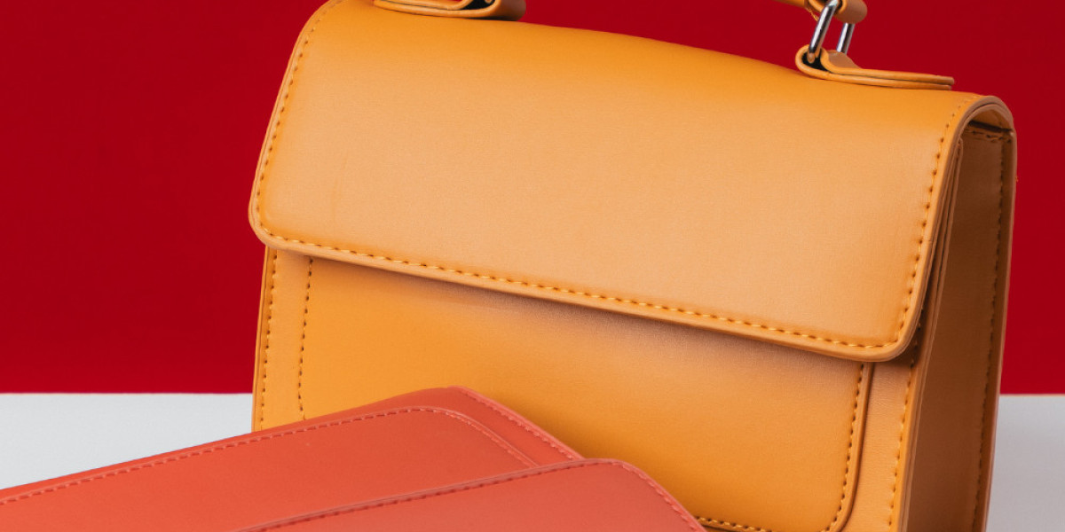 The Timeless Appeal of Leather Pouches: A Comprehensive Guide